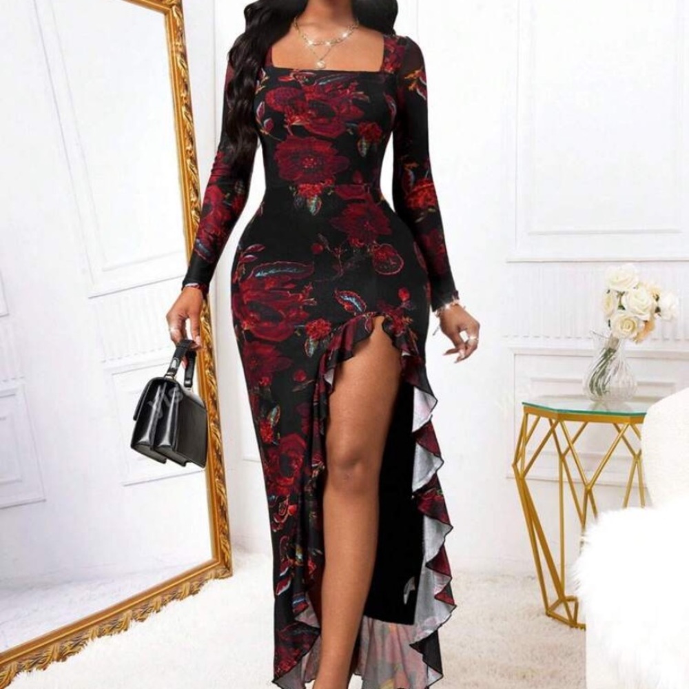 SHEIN Black and Red Bodycon Dress with Long Sleeves and Slit
